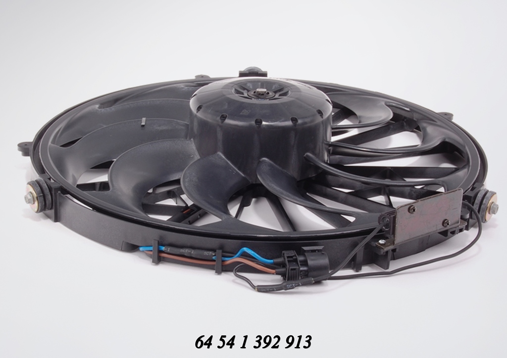 BMW E34 Sedan 530i Cooling Electric Cooling Fan BWM 3 / 5 / 7 Series